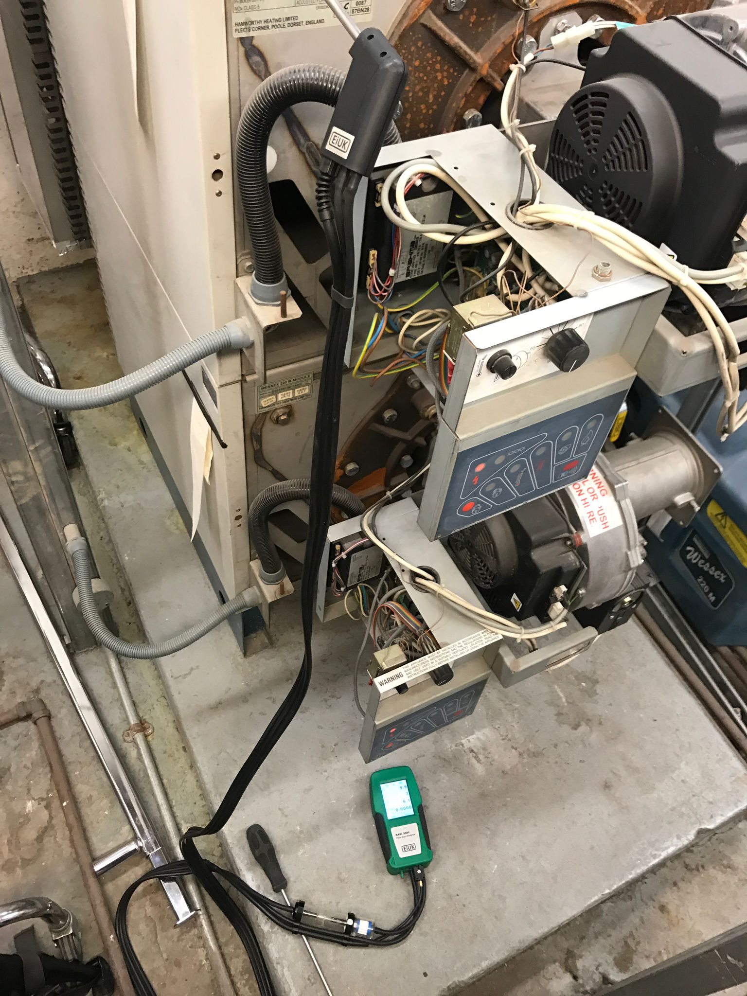 gas safe registered engineer near me Dewsbury, WF12-WF13